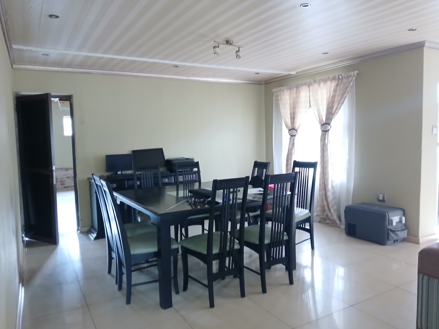 3 Bedroom Property for Sale in Flamwood North West